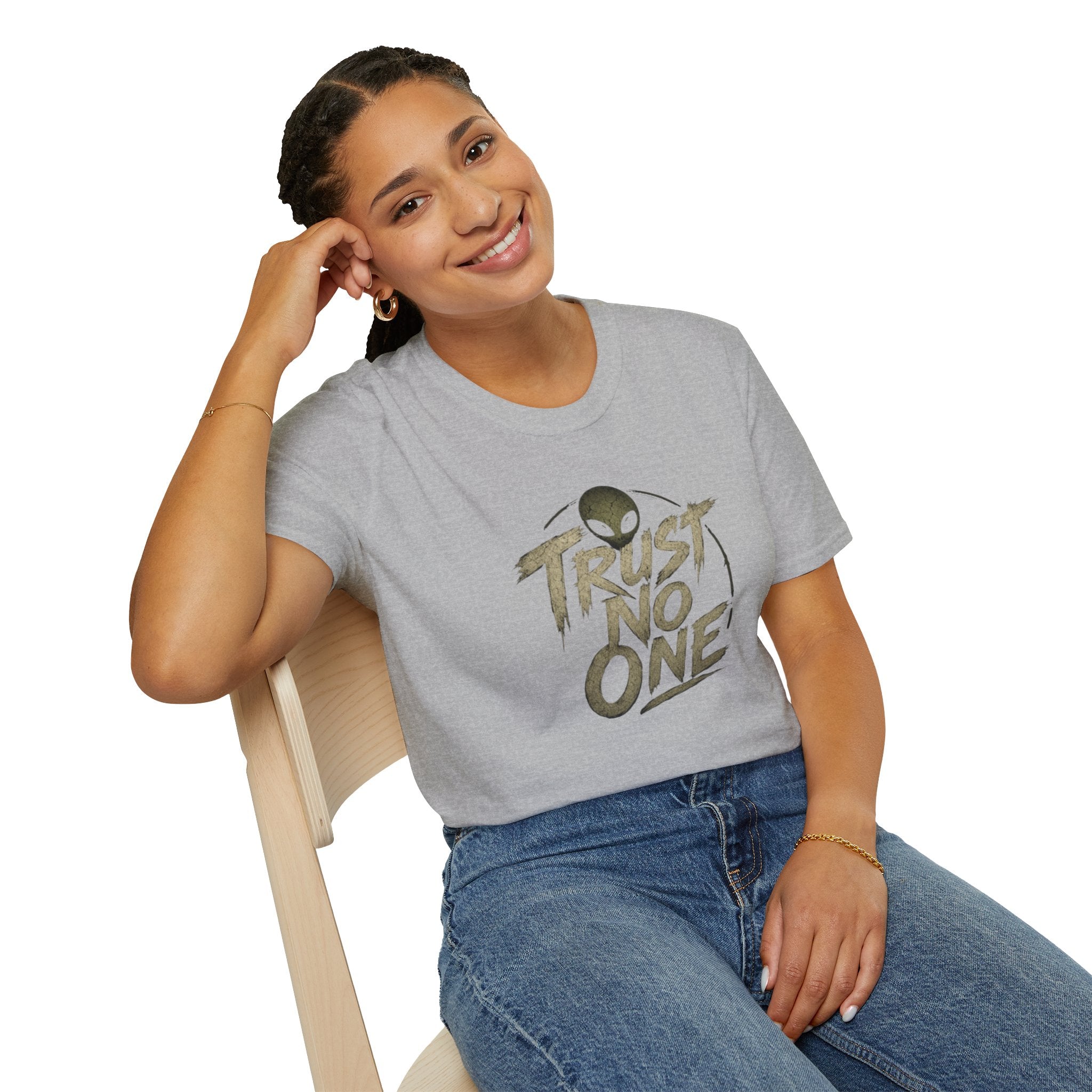 Alien Squad Graphic T-Shirt — "Trust  No One" Retro UFO Crew Tee