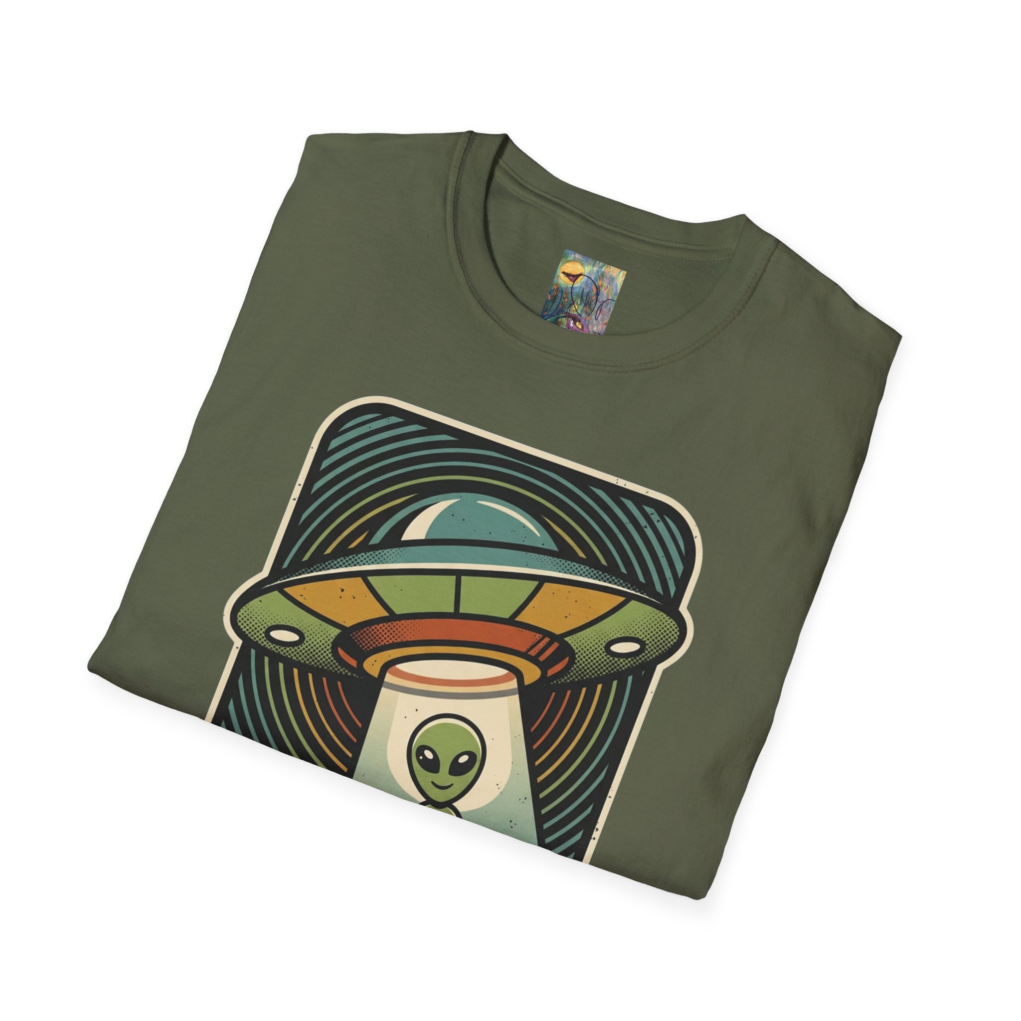 Alien Abduction T-Shirt — 'Help Me' Retro UFO Graphic Tee