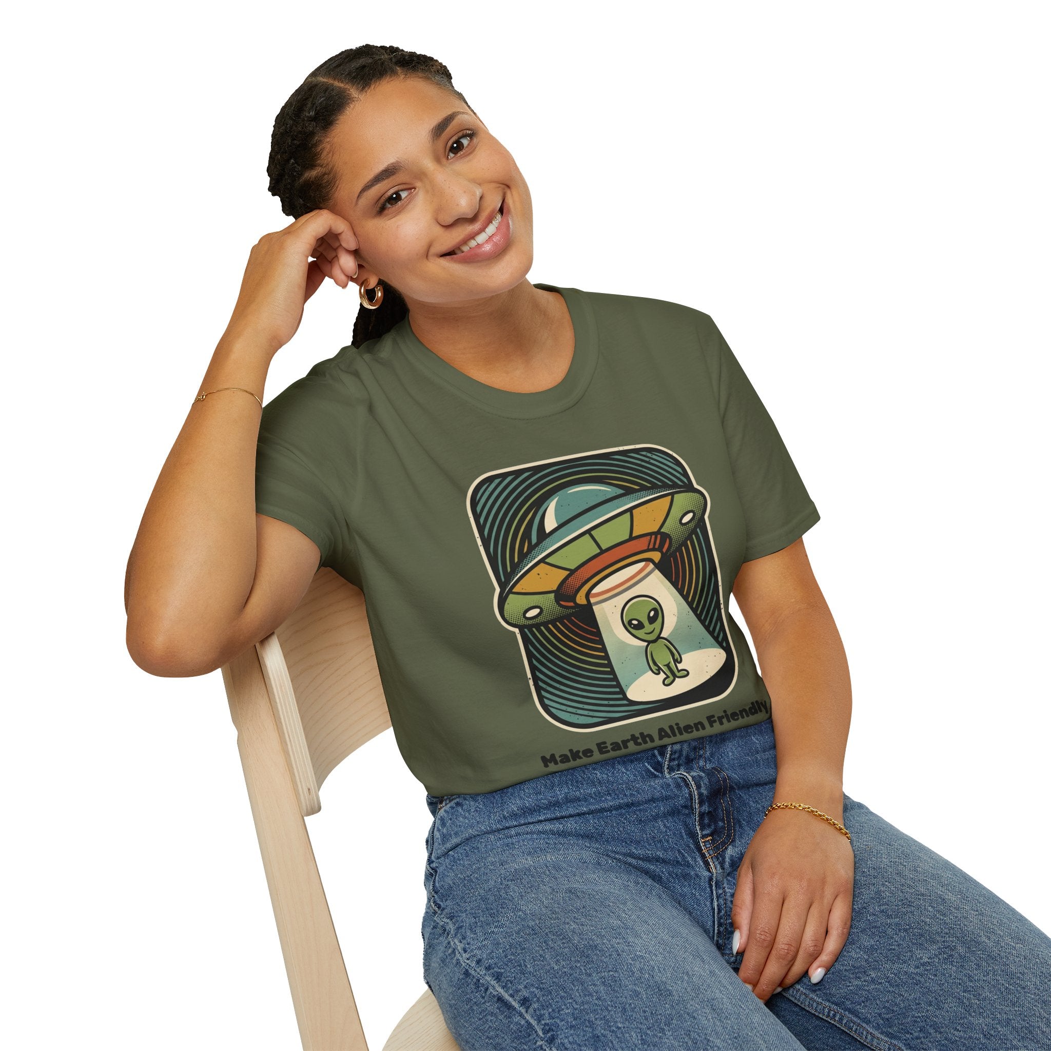Alien Abduction T-Shirt — 'Help Me' Retro UFO Graphic Tee