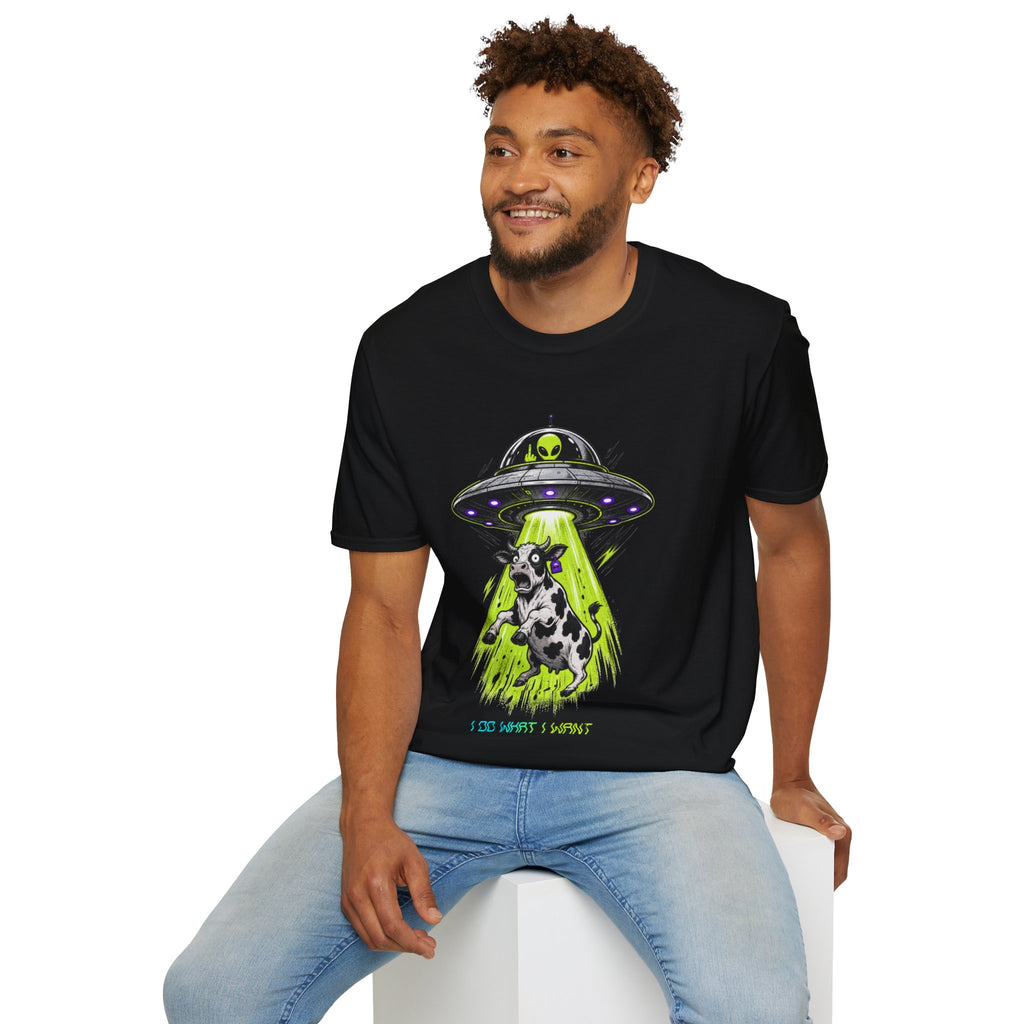 "I do what I want" T-Shirt — Alien UFO Abduction Cow Graphic Tee