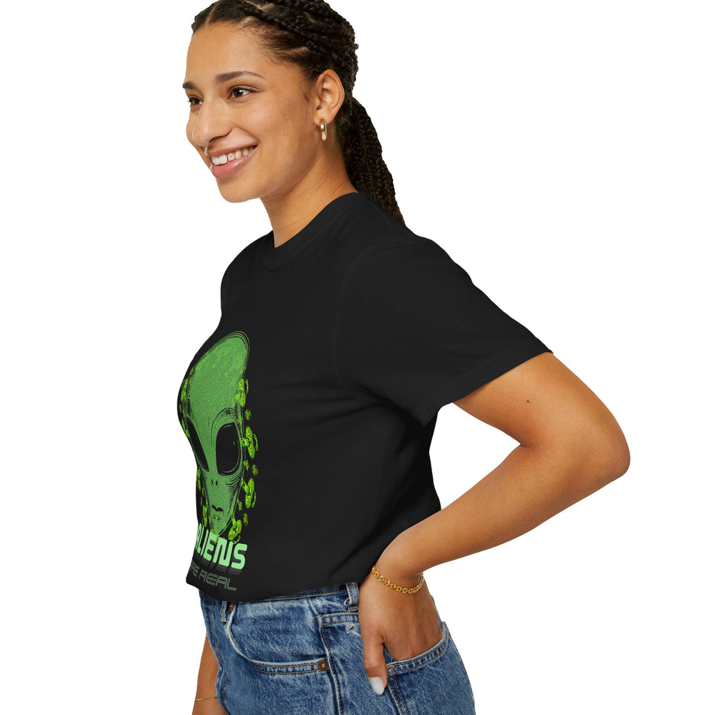 Aliens Are Real Graphic T-Shirt — Retro Green Alien Head Tee