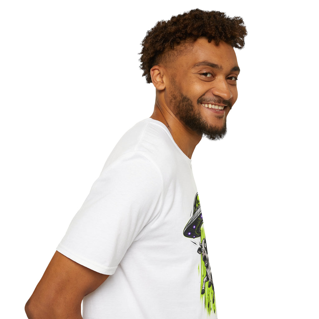 "I do what I want" T-Shirt — Alien UFO Abduction Cow Graphic Tee
