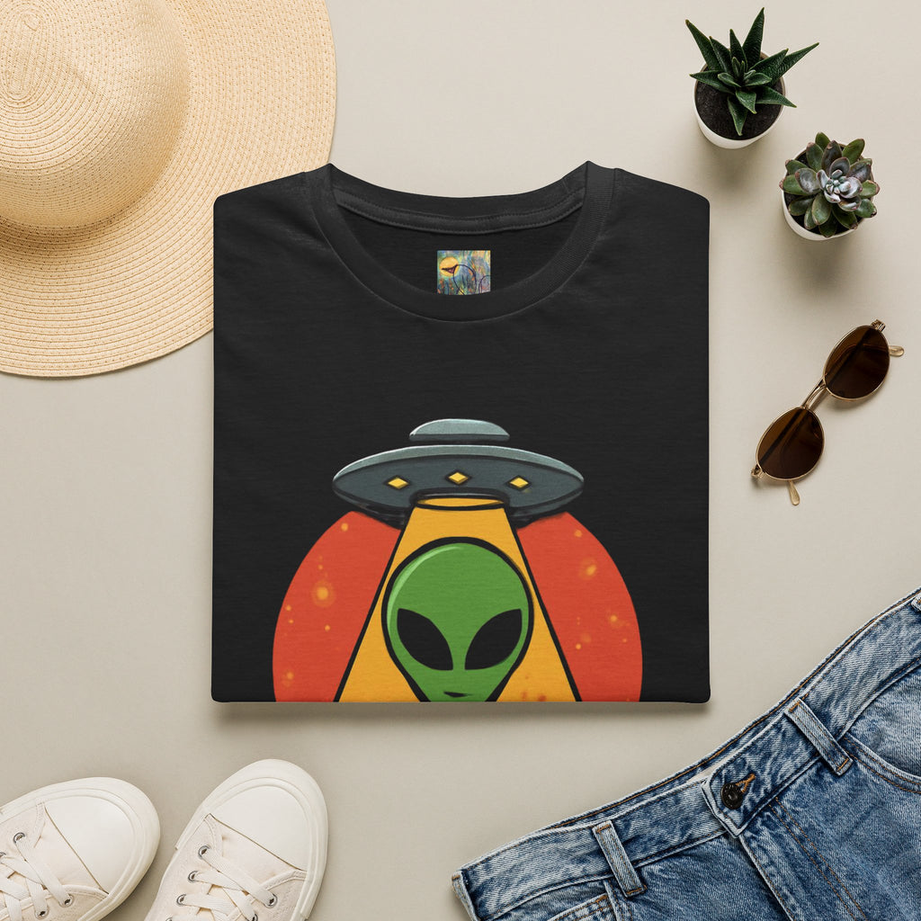 Alien UFO T-Shirt — Retro Japanese 宇宙人 Graphic Tee