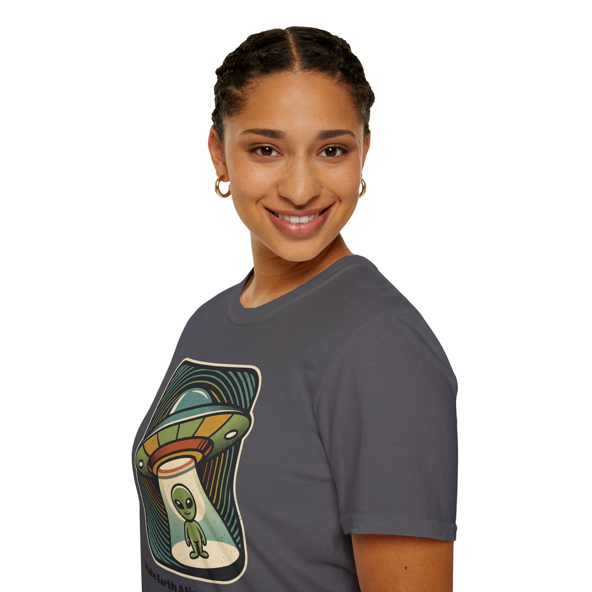Alien Abduction T-Shirt — 'Help Me' Retro UFO Graphic Tee