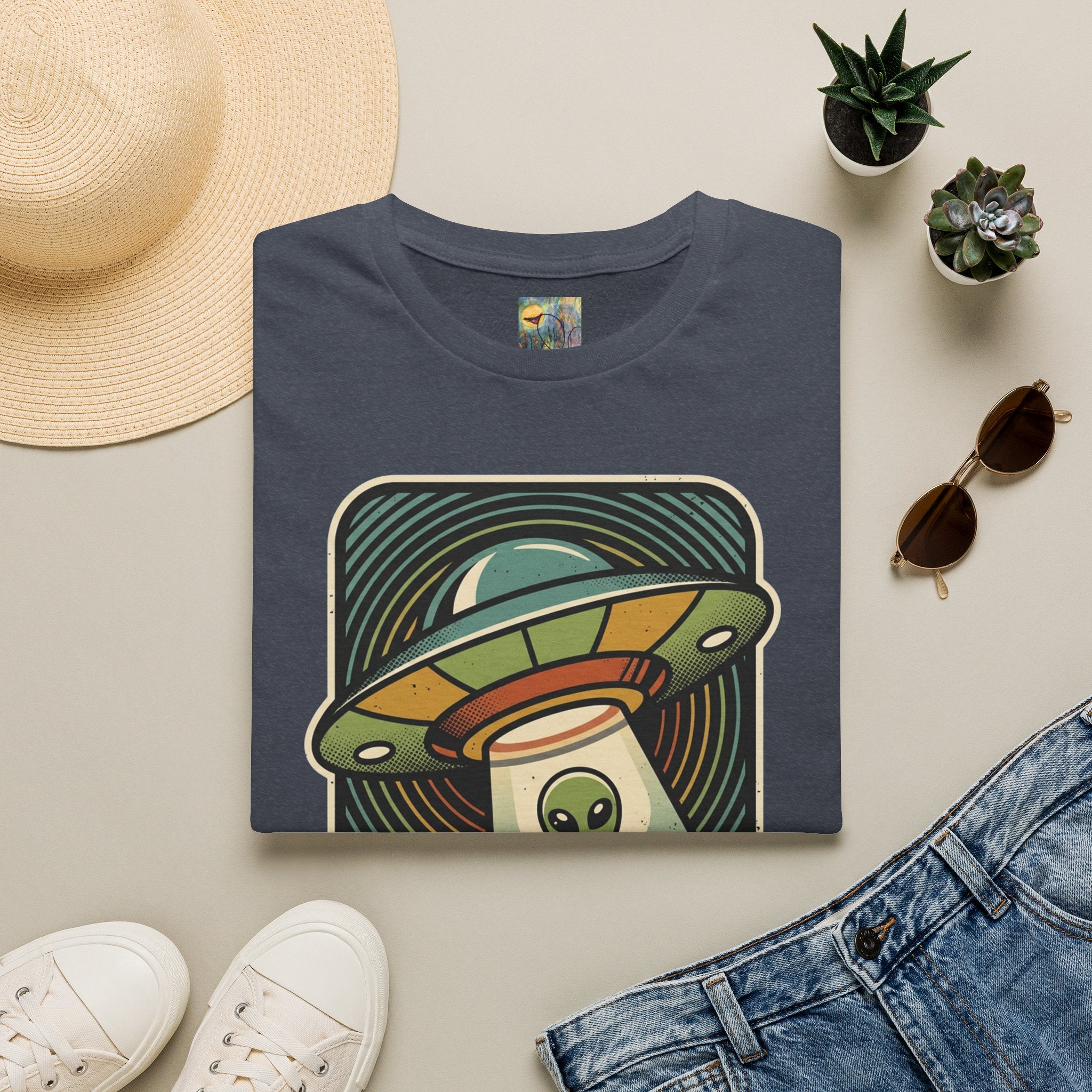 Alien Abduction T-Shirt — 'Help Me' Retro UFO Graphic Tee