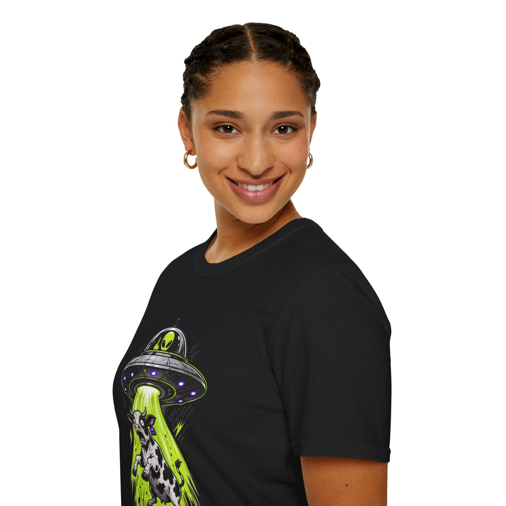 "I do what I want" T-Shirt — Alien UFO Abduction Cow Graphic Tee