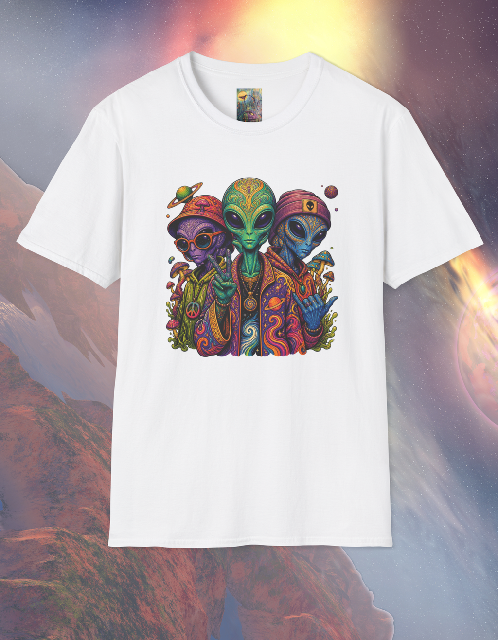 Alien Trio Graphic T-Shirt — Psychedelic Space Vibes