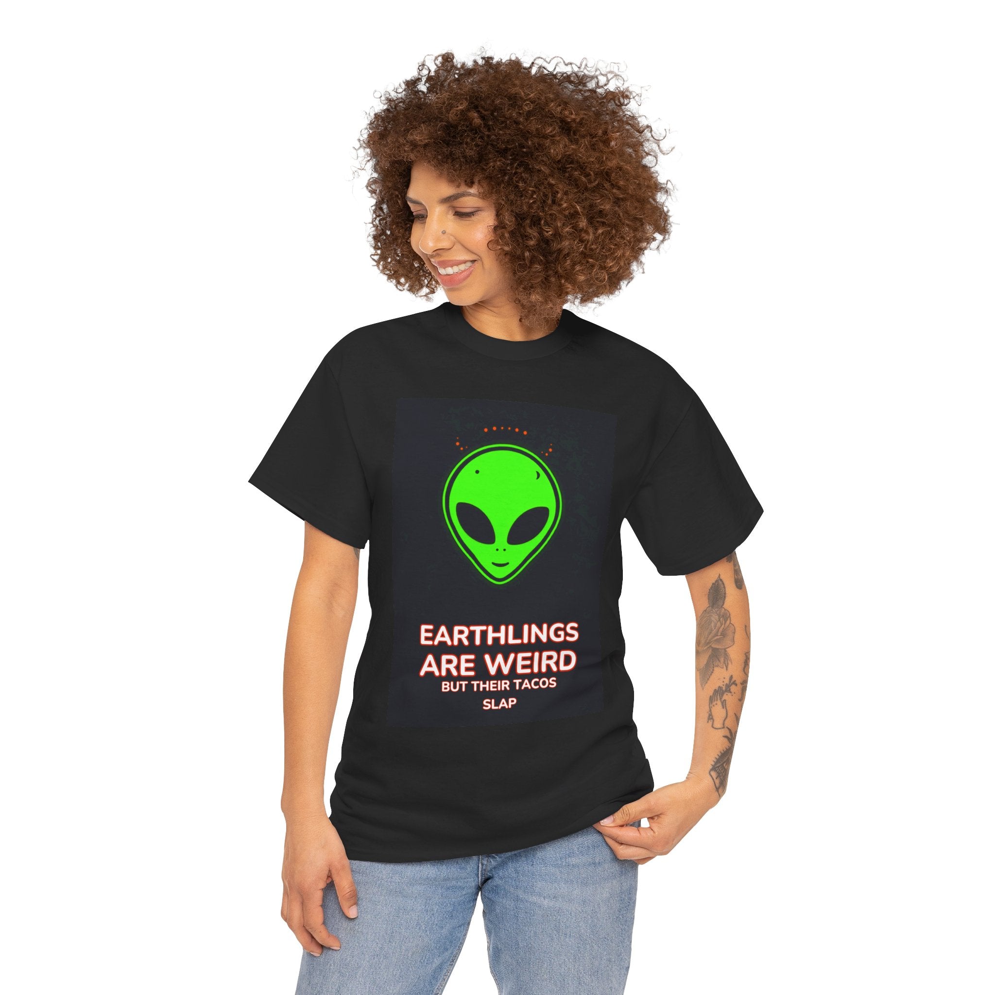 Alien tacos tee sleeve print detail