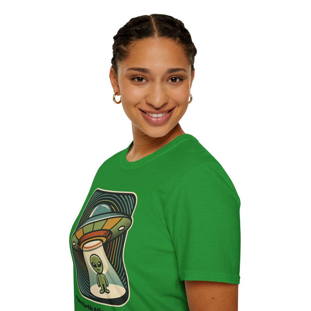 Alien Abduction T-Shirt — 'Help Me' Retro UFO Graphic Tee