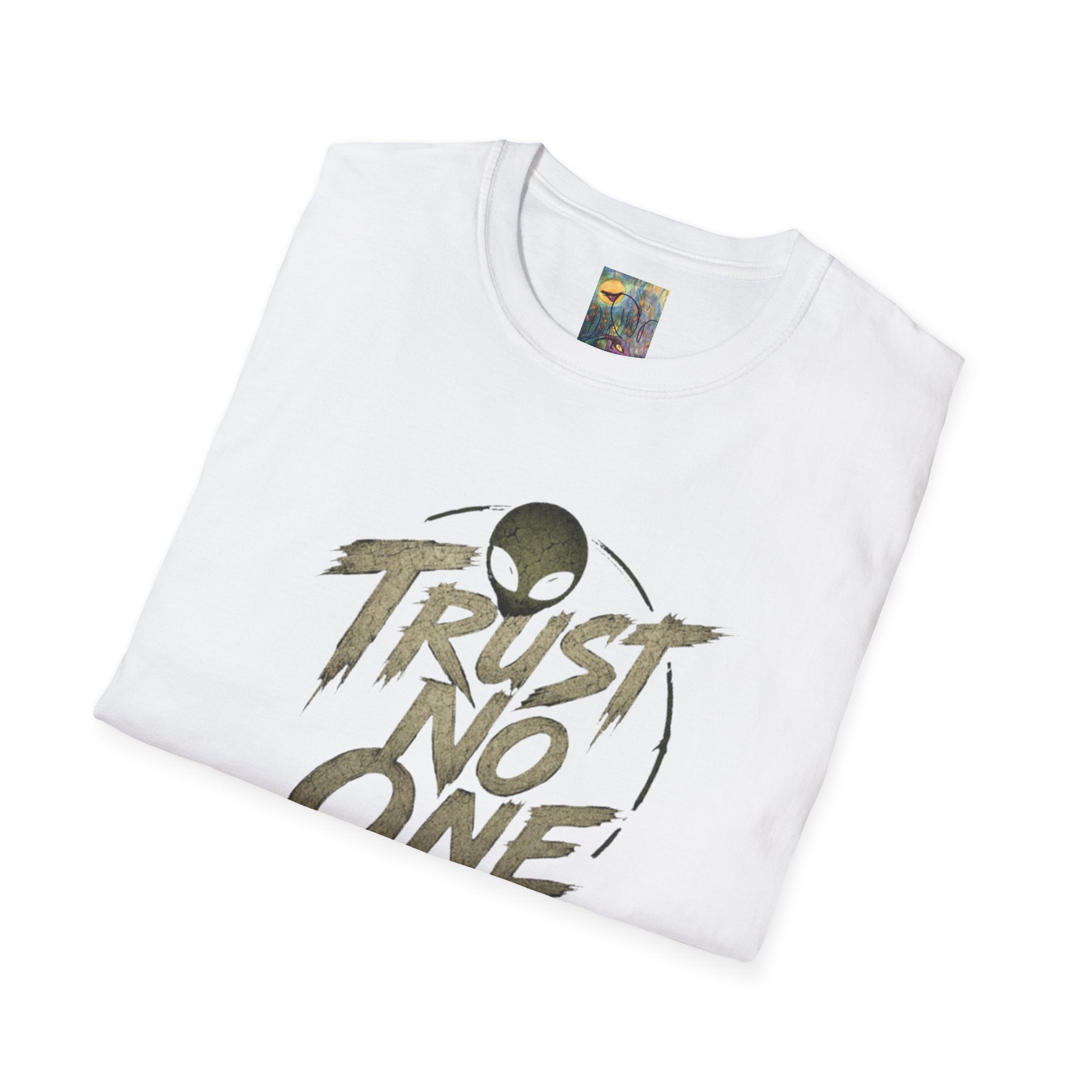 Alien Squad Graphic T-Shirt — "Trust  No One" Retro UFO Crew Tee