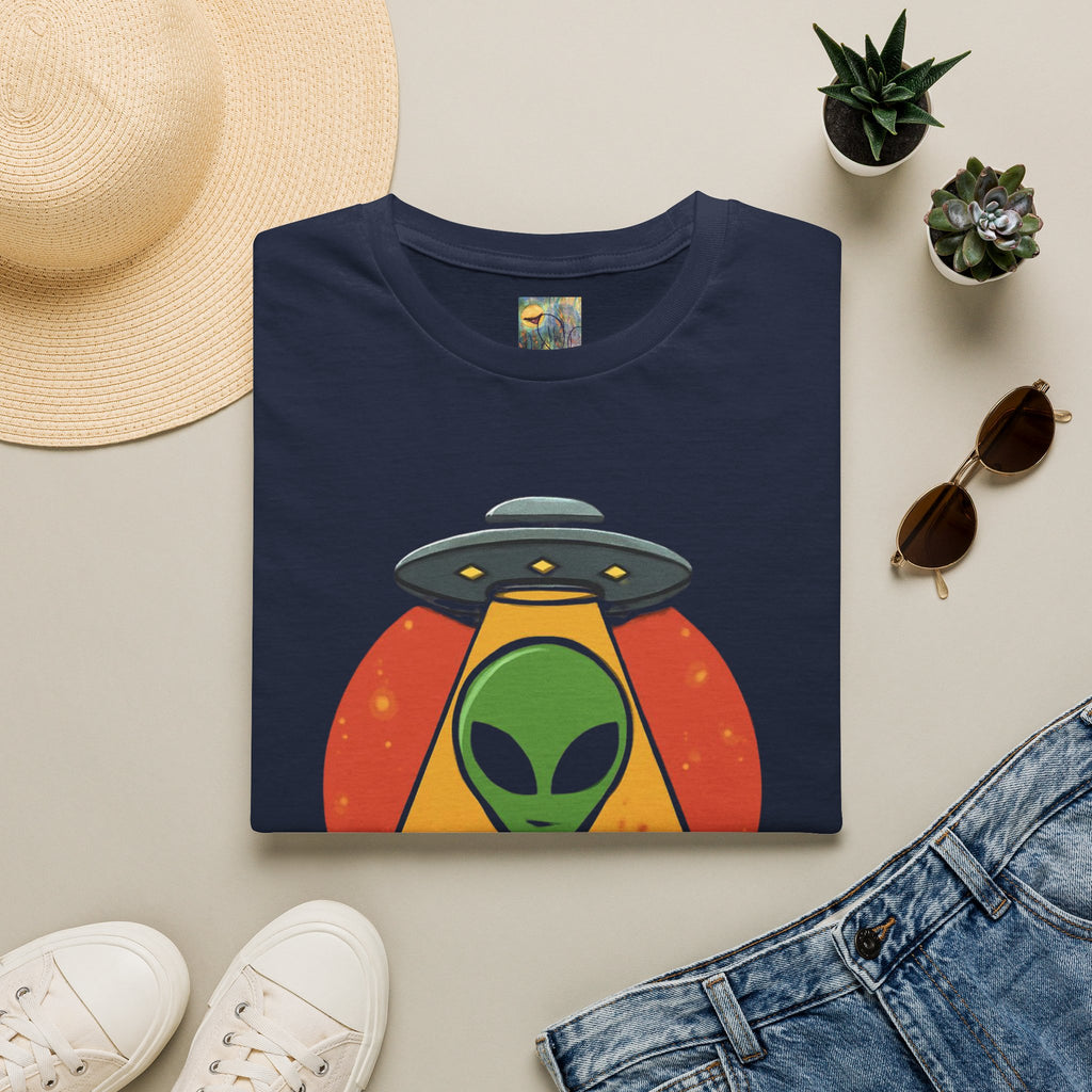 Alien UFO T-Shirt — Retro Japanese 宇宙人 Graphic Tee
