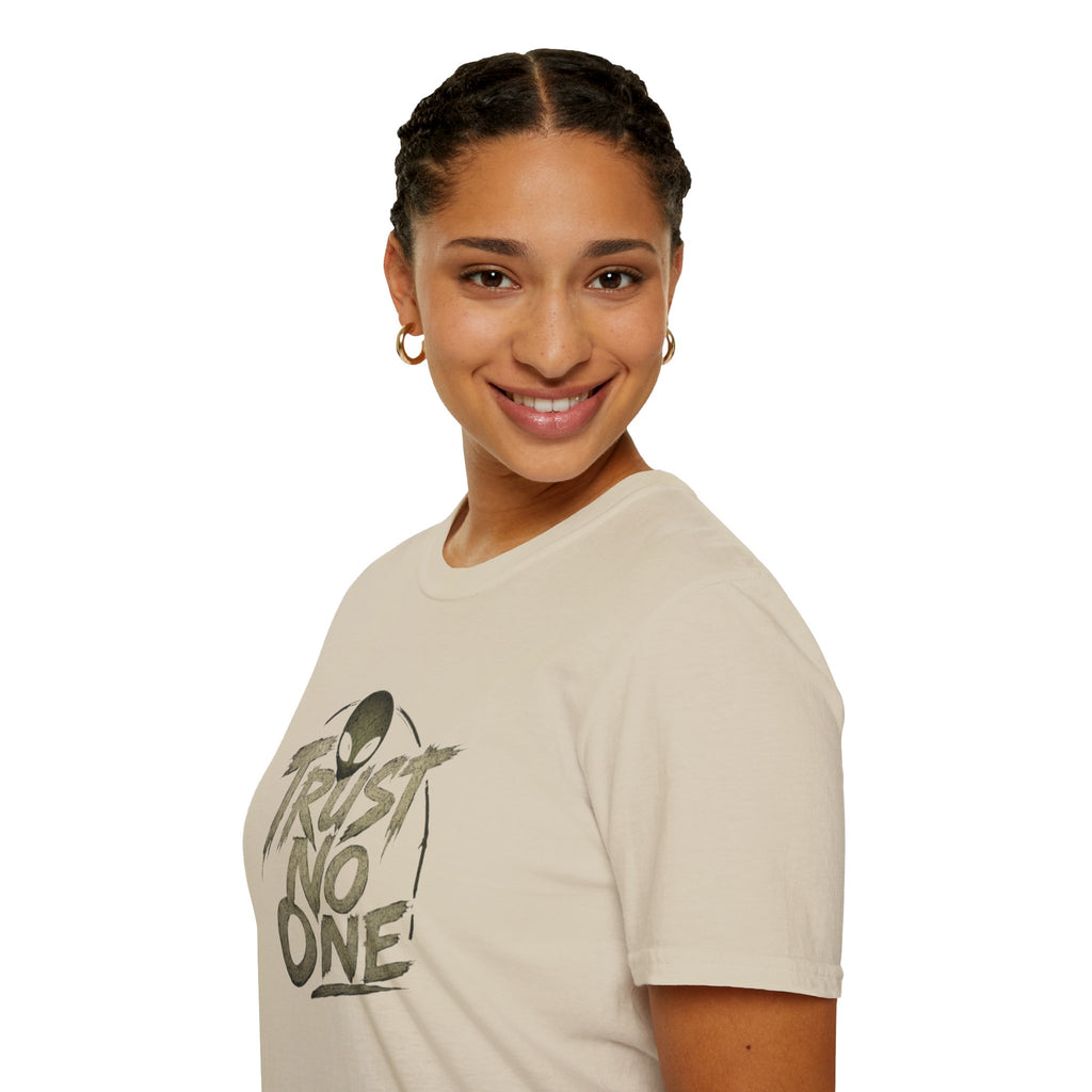 Alien Squad Graphic T-Shirt — "Trust  No One" Retro UFO Crew Tee