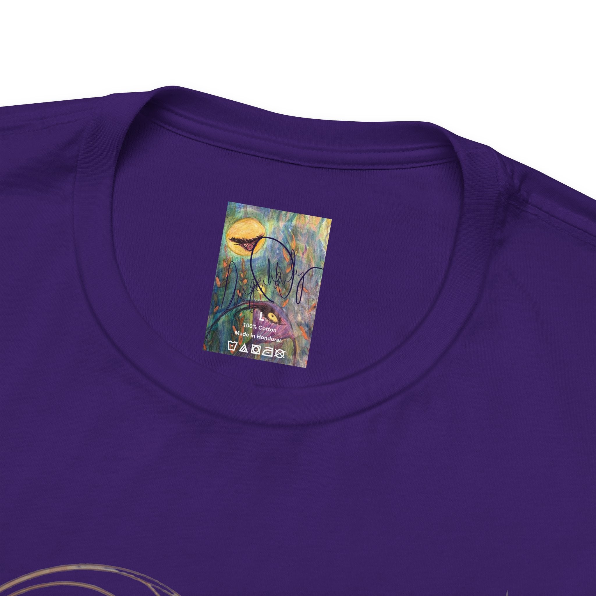 Alien Art Noveau Embrace T-Shirt — Mystical Green Alien Graphic Tee for Sci‑Fi Fans