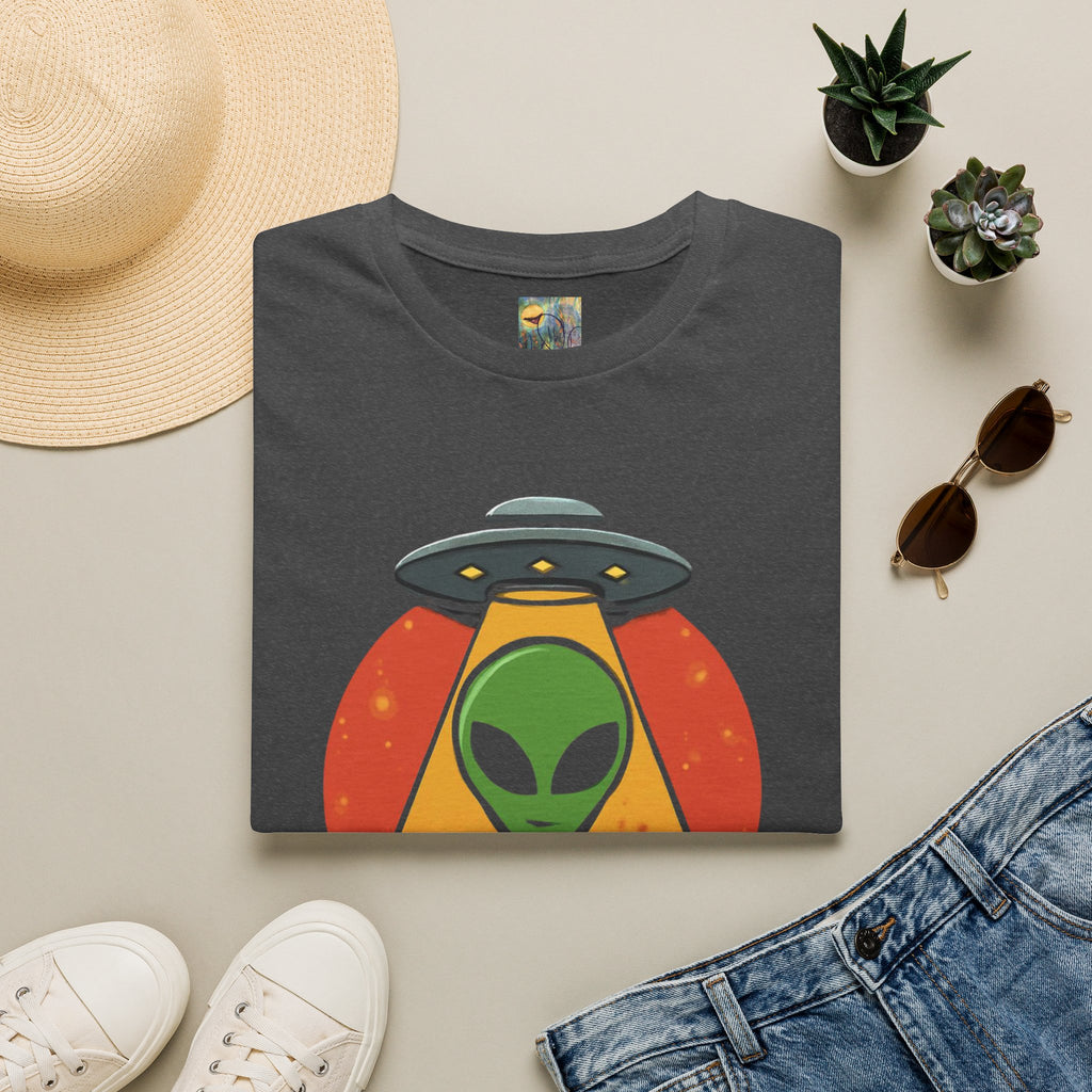 Alien UFO T-Shirt — Retro Japanese 宇宙人 Graphic Tee