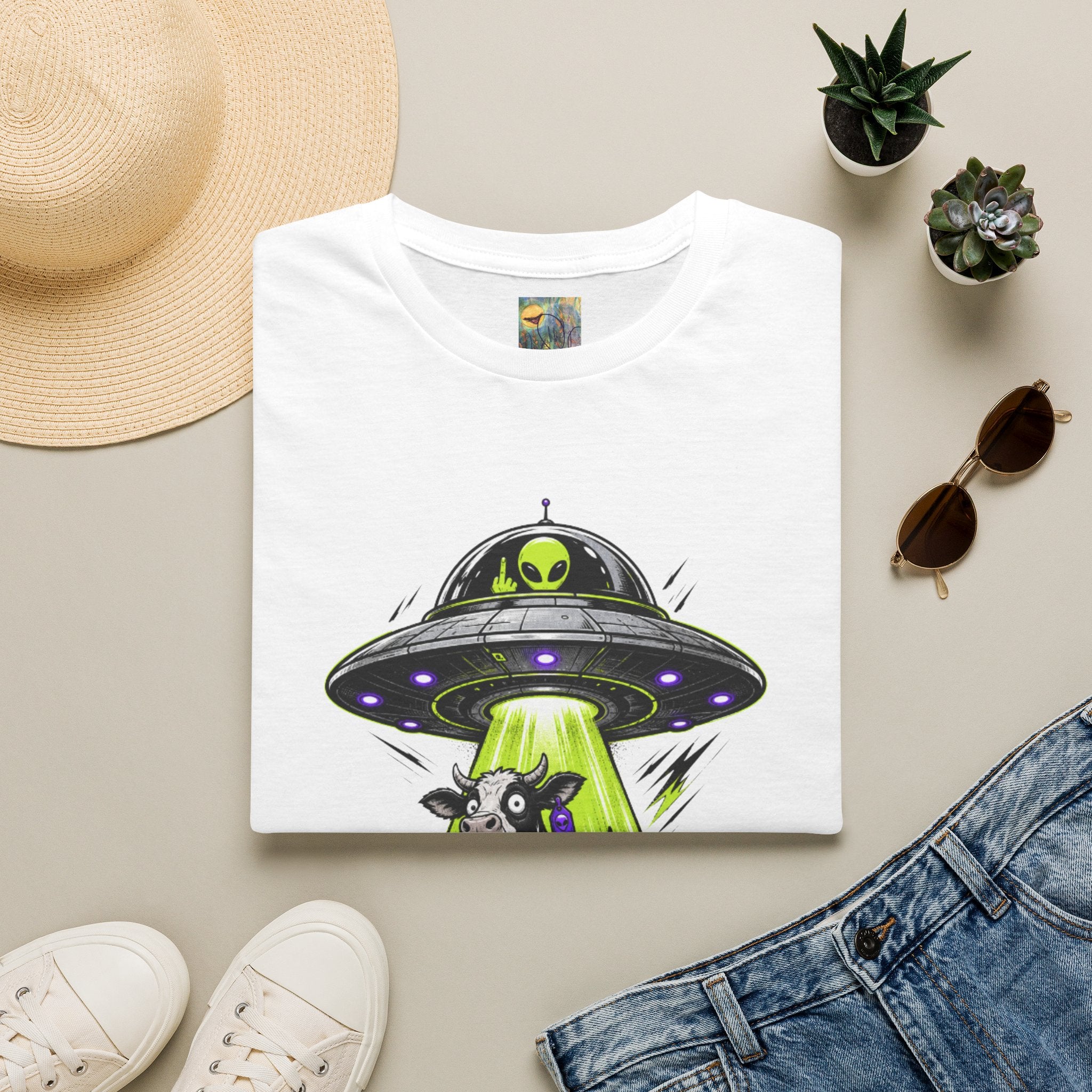 "I do what I want" T-Shirt — Alien UFO Abduction Cow Graphic Tee