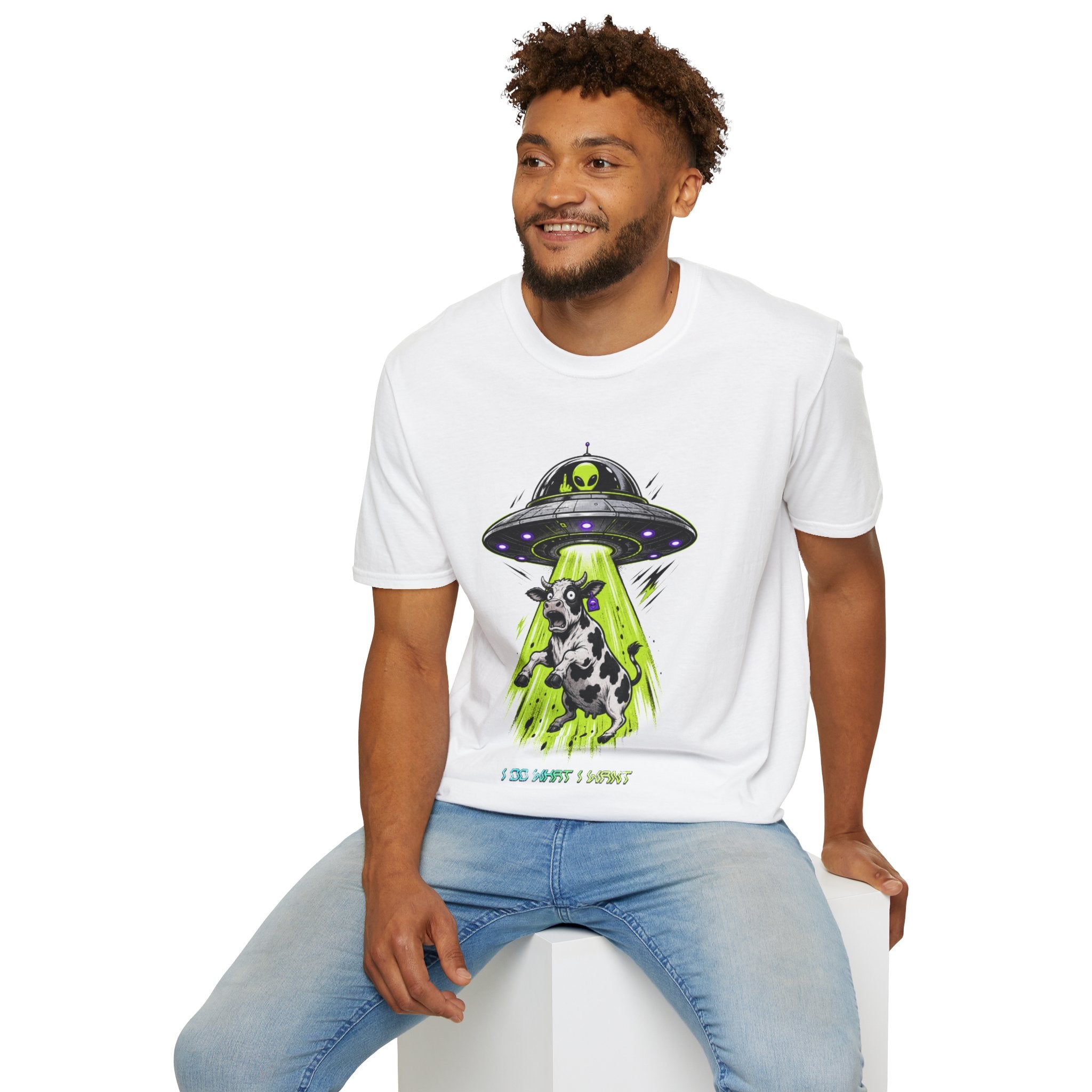 "I do what I want" T-Shirt — Alien UFO Abduction Cow Graphic Tee