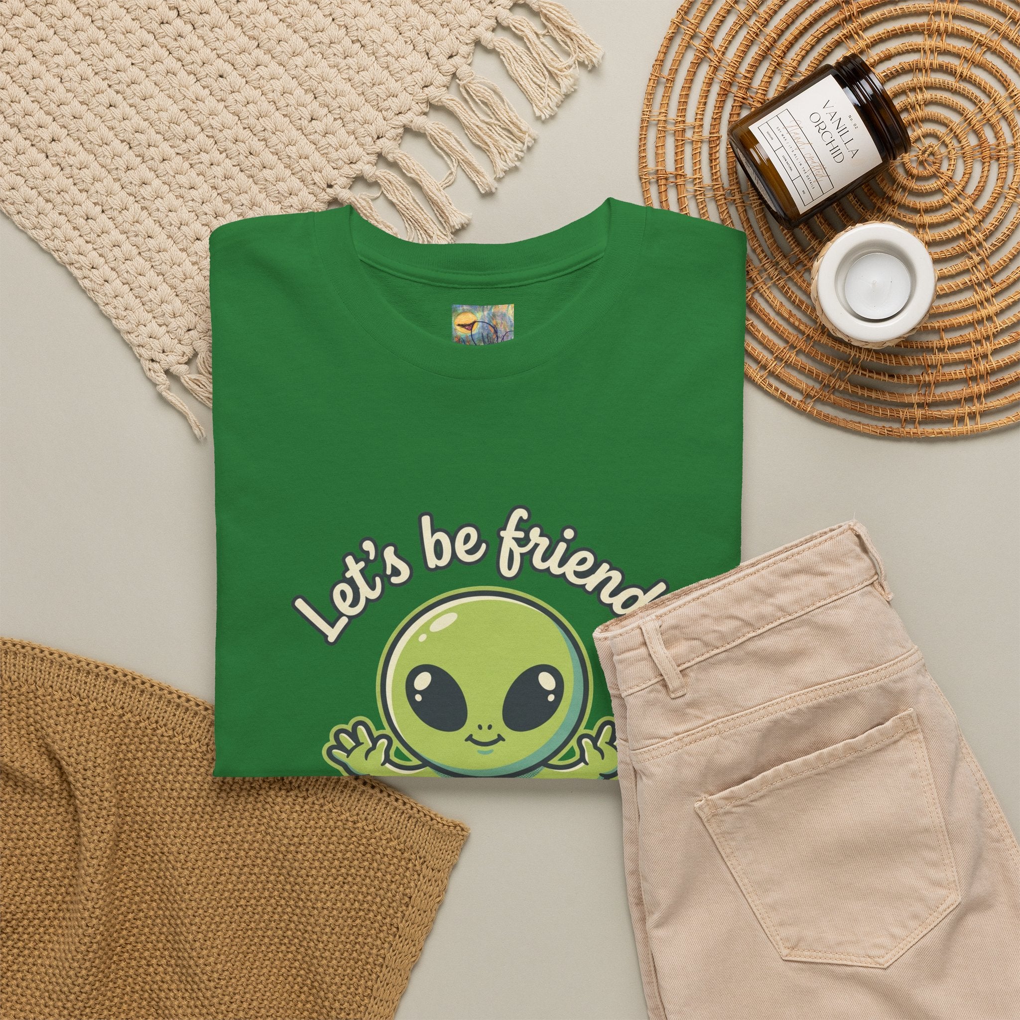 Let's Be Friends Alien T-Shirt — Cute Green Alien Graphic Tee