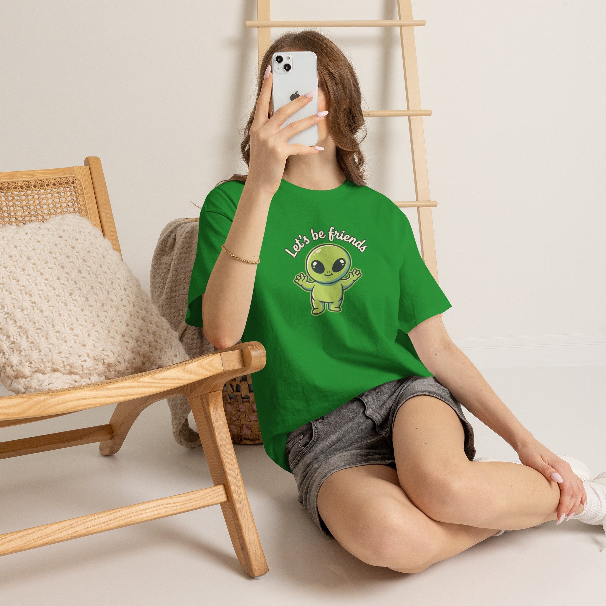 Let's Be Friends Alien T-Shirt — Cute Green Alien Graphic Tee