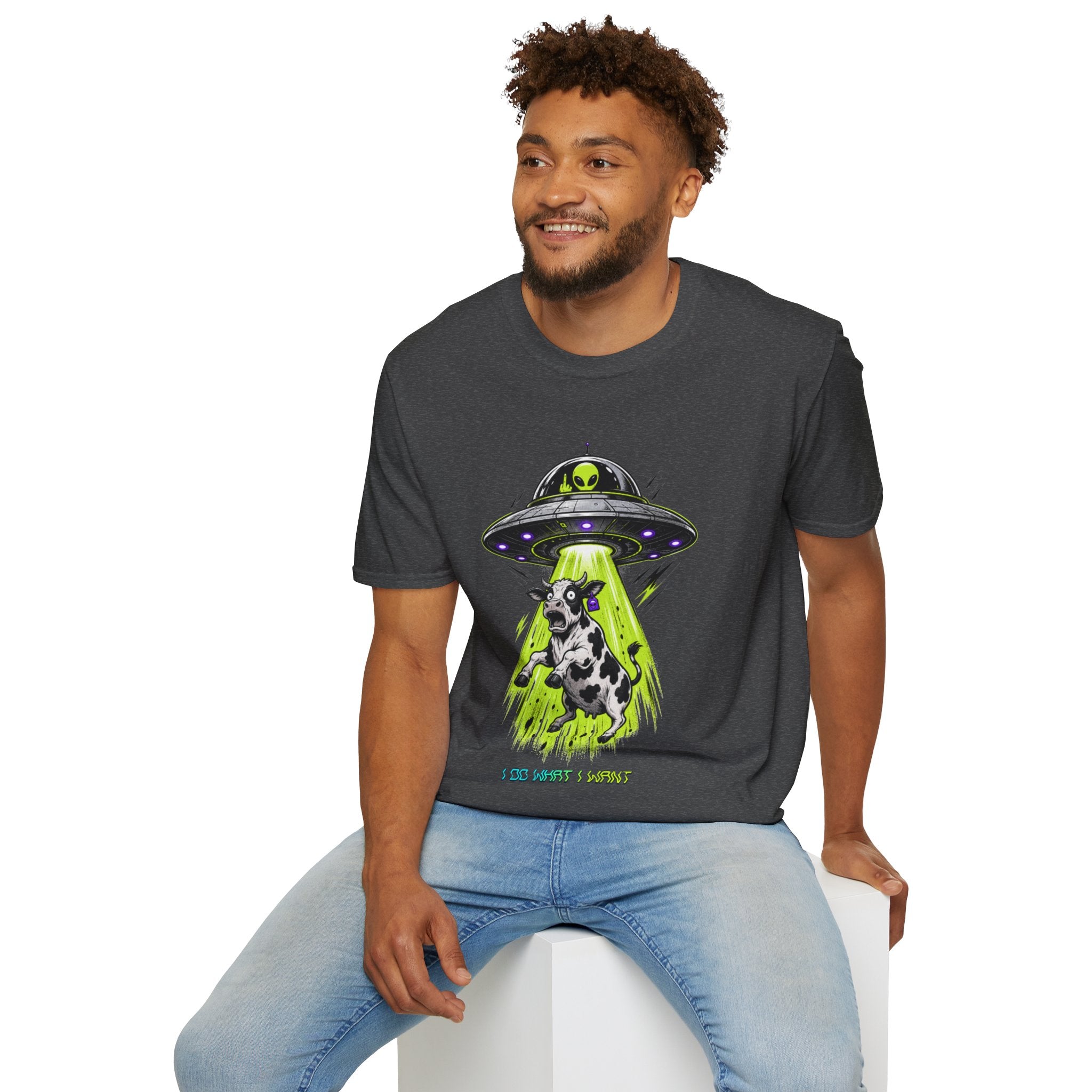 "I do what I want" T-Shirt — Alien UFO Abduction Cow Graphic Tee