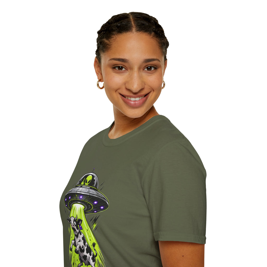 "I do what I want" T-Shirt — Alien UFO Abduction Cow Graphic Tee