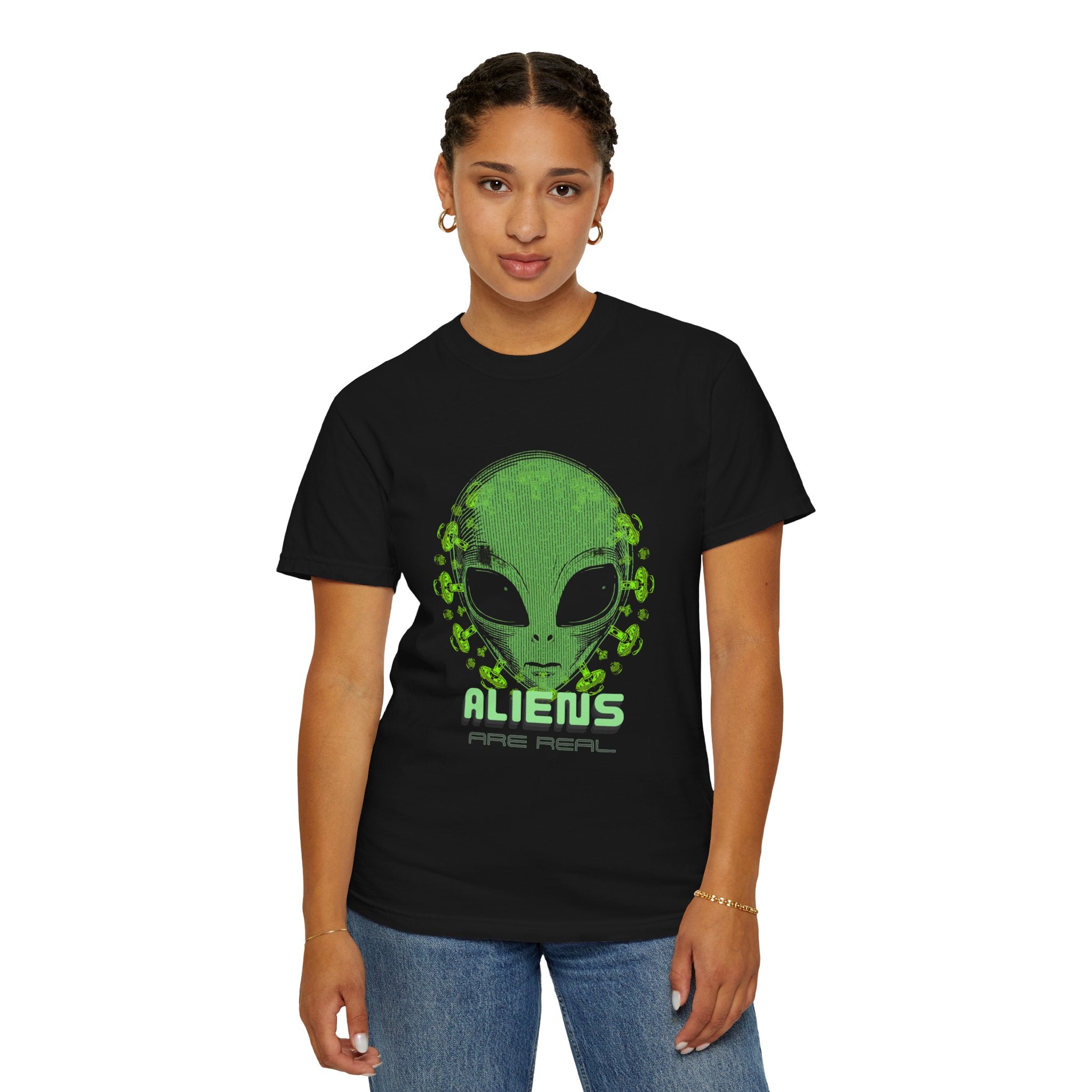 Aliens Are Real Graphic T-Shirt — Retro Green Alien Head Tee