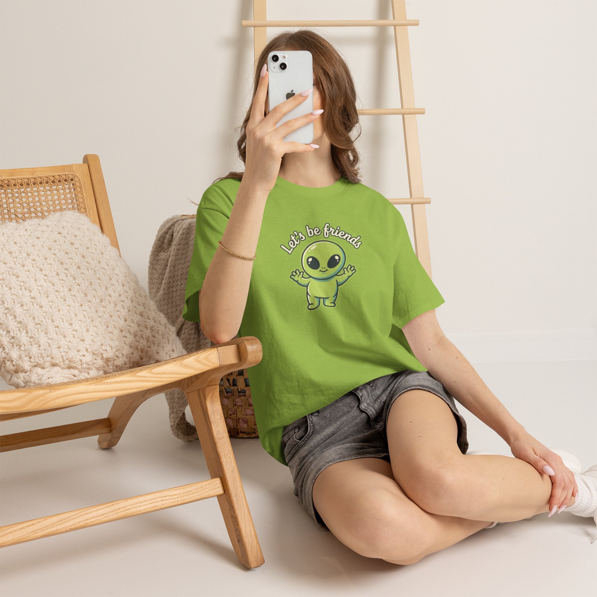 Let's Be Friends Alien T-Shirt — Cute Green Alien Graphic Tee