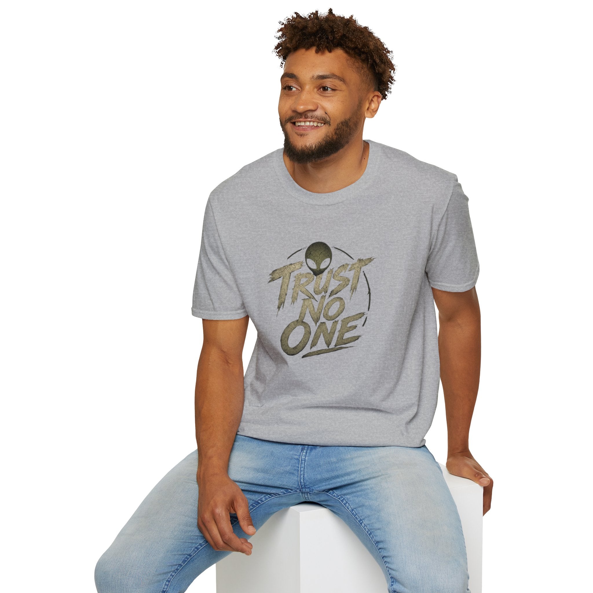 Alien Squad Graphic T-Shirt — "Trust  No One" Retro UFO Crew Tee