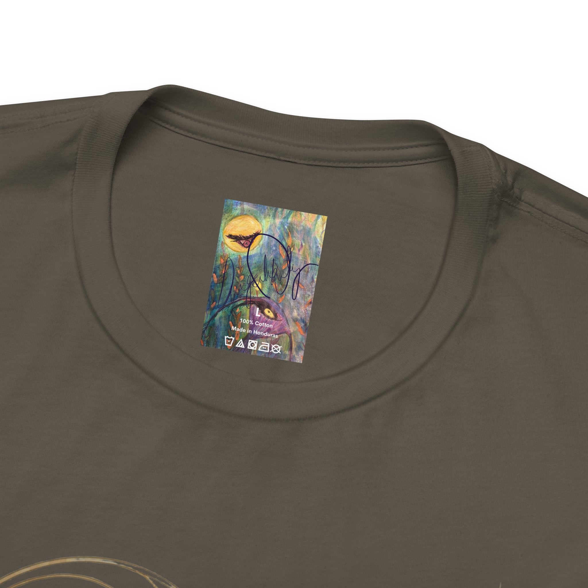 Alien Art Noveau Embrace T-Shirt — Mystical Green Alien Graphic Tee for Sci‑Fi Fans